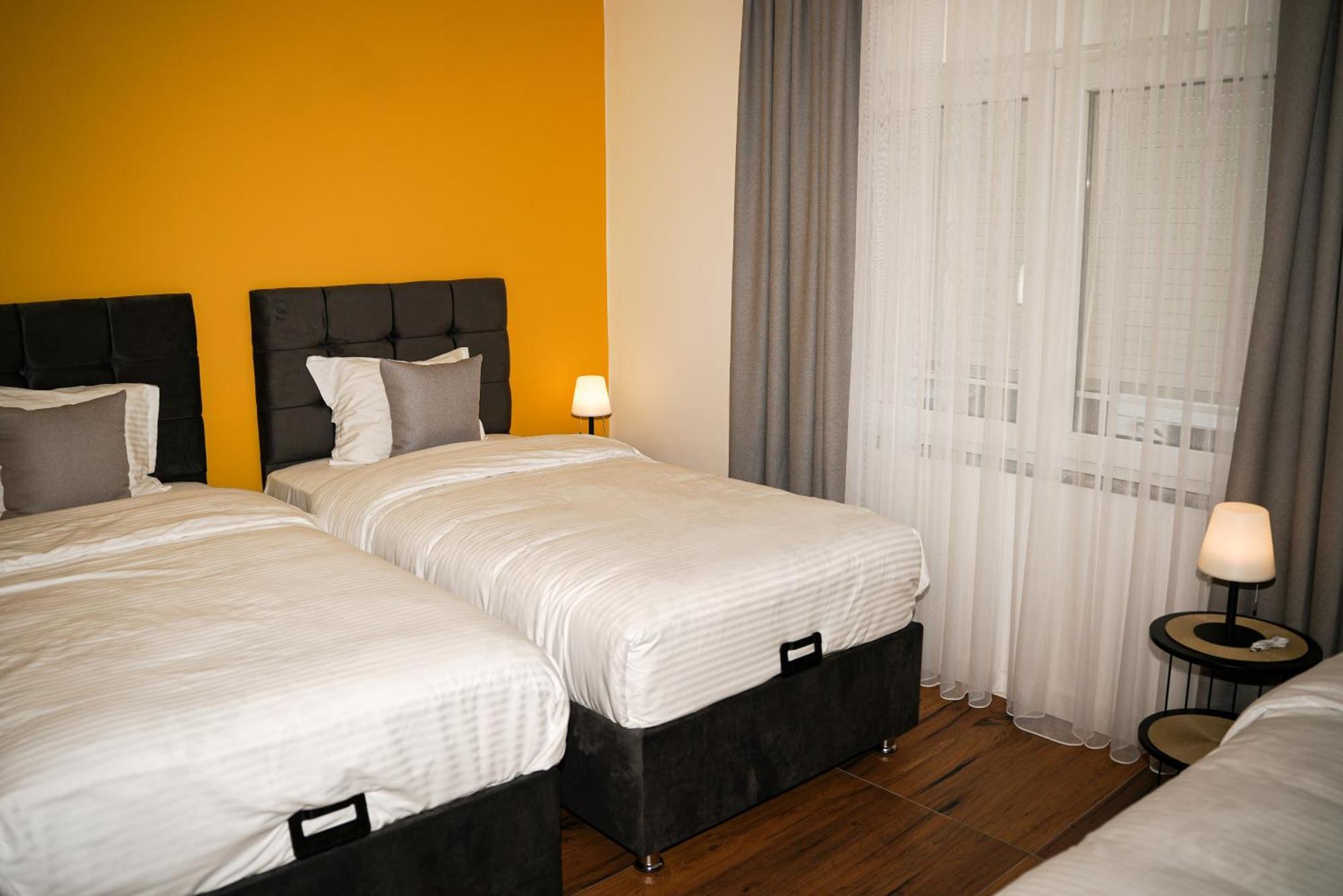 פרישטינה Ten Guest House מראה חיצוני תמונה