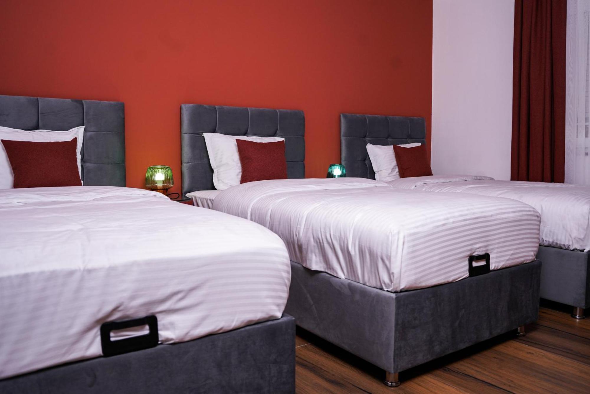 פרישטינה Ten Guest House מראה חיצוני תמונה