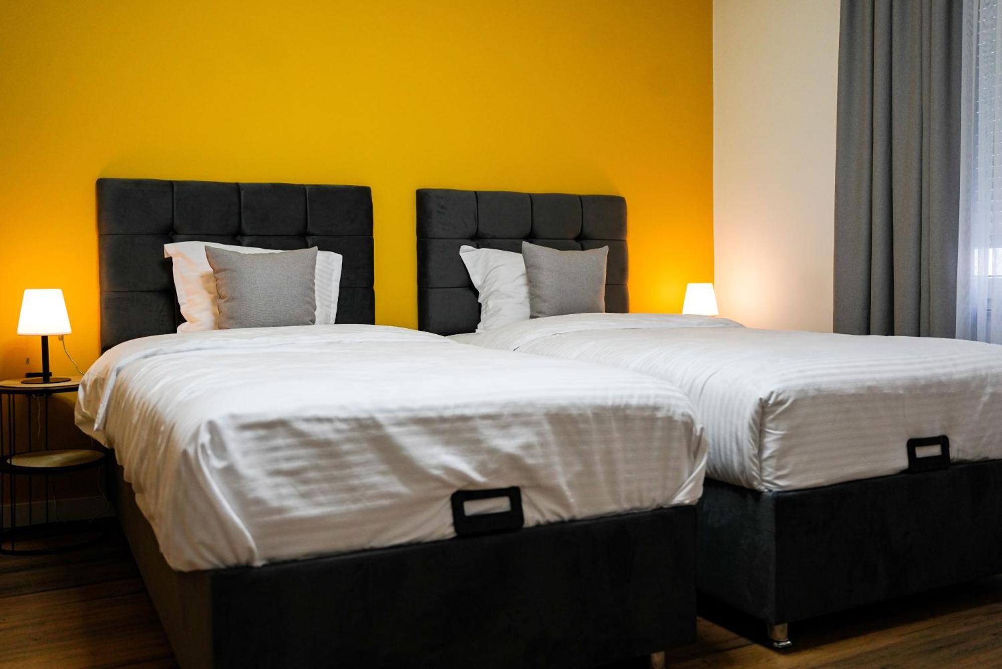פרישטינה Ten Guest House מראה חיצוני תמונה